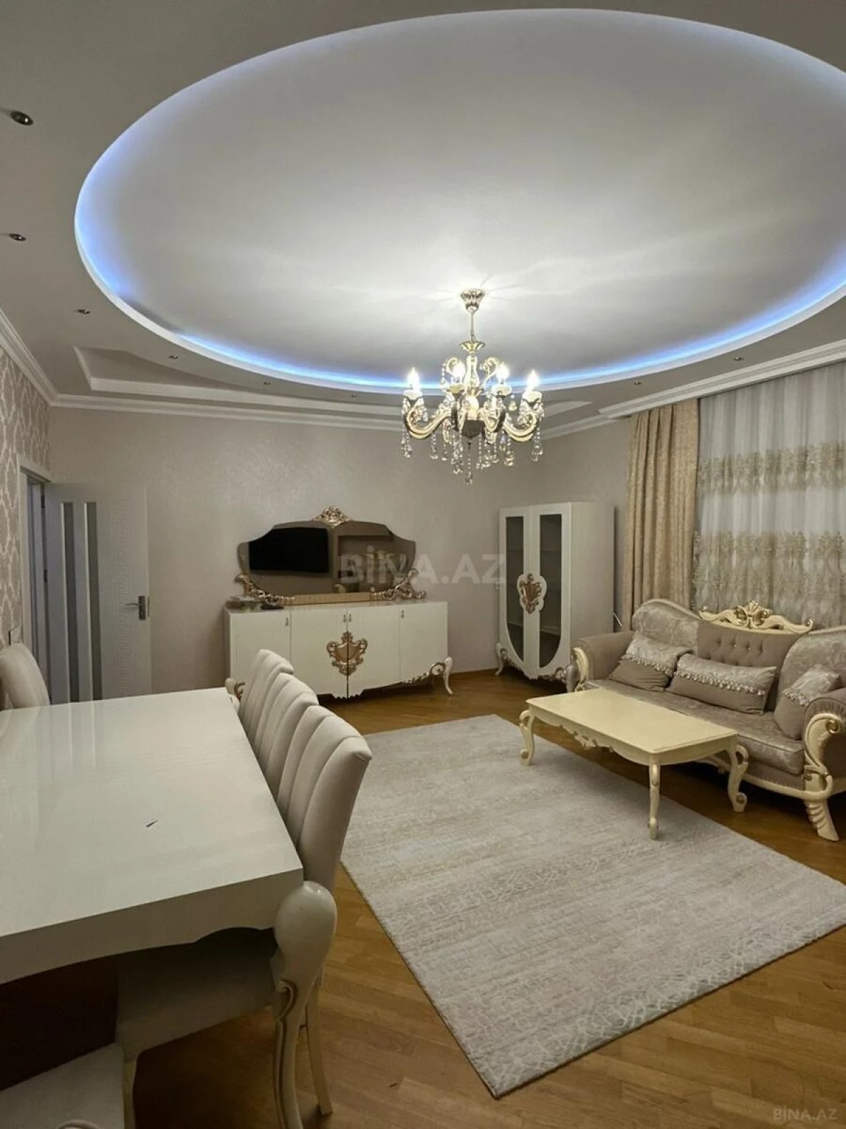 Kirayə verilir 3 otaqlı mənzil 98 m²