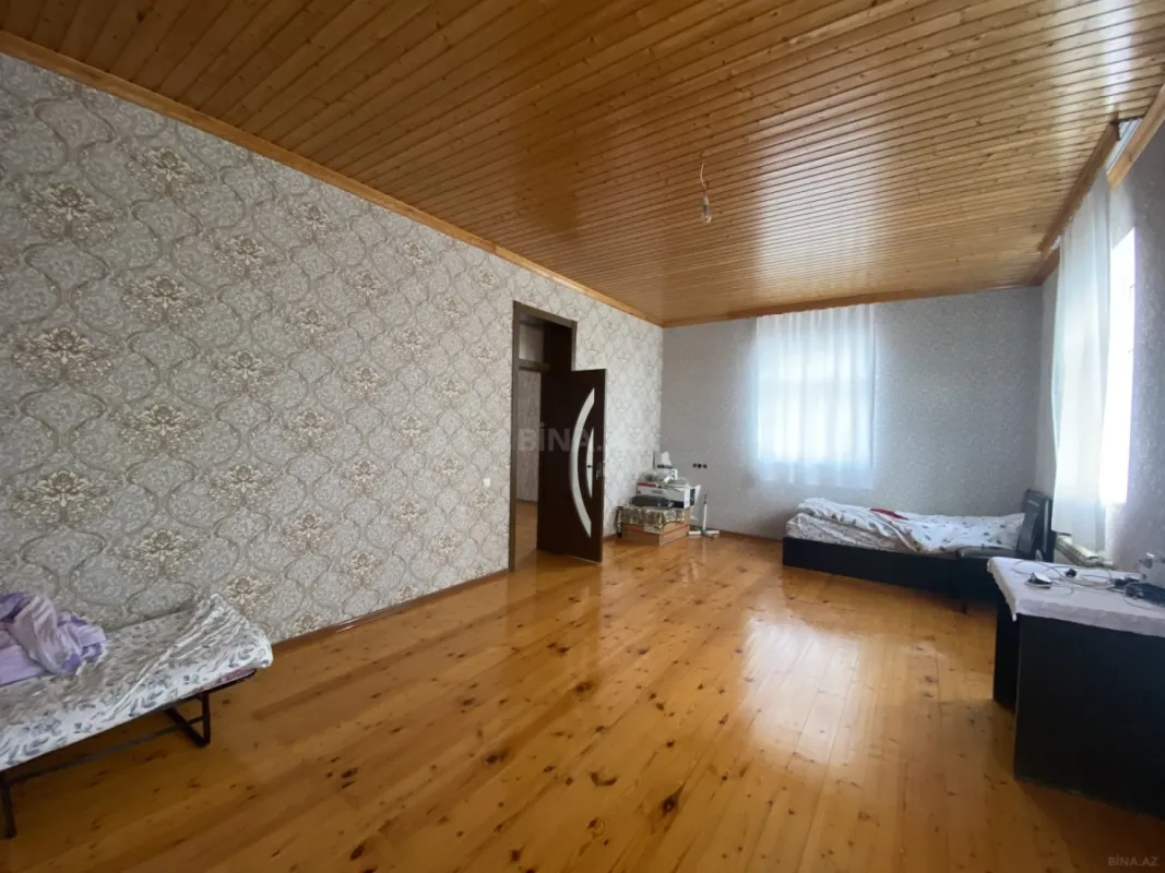 Satılır 5 otaqlı həyət evi 200 m²
