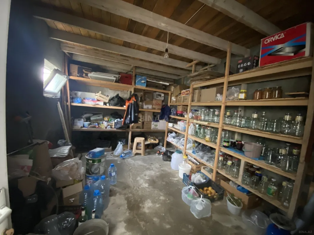 Satılır 5 otaqlı həyət evi 200 m²