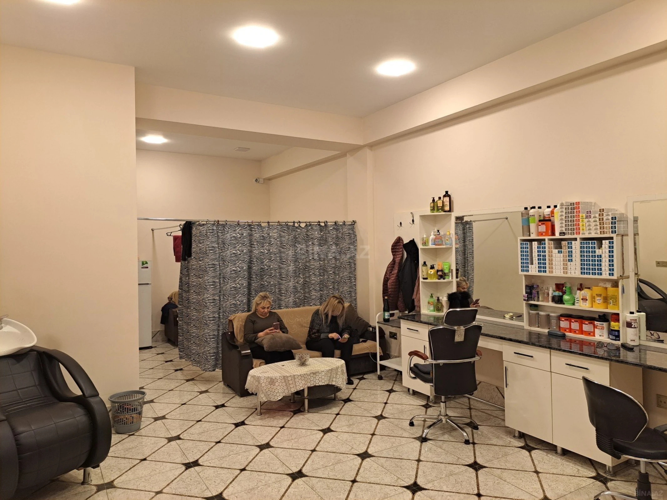 Satılır obyekt 48 m²