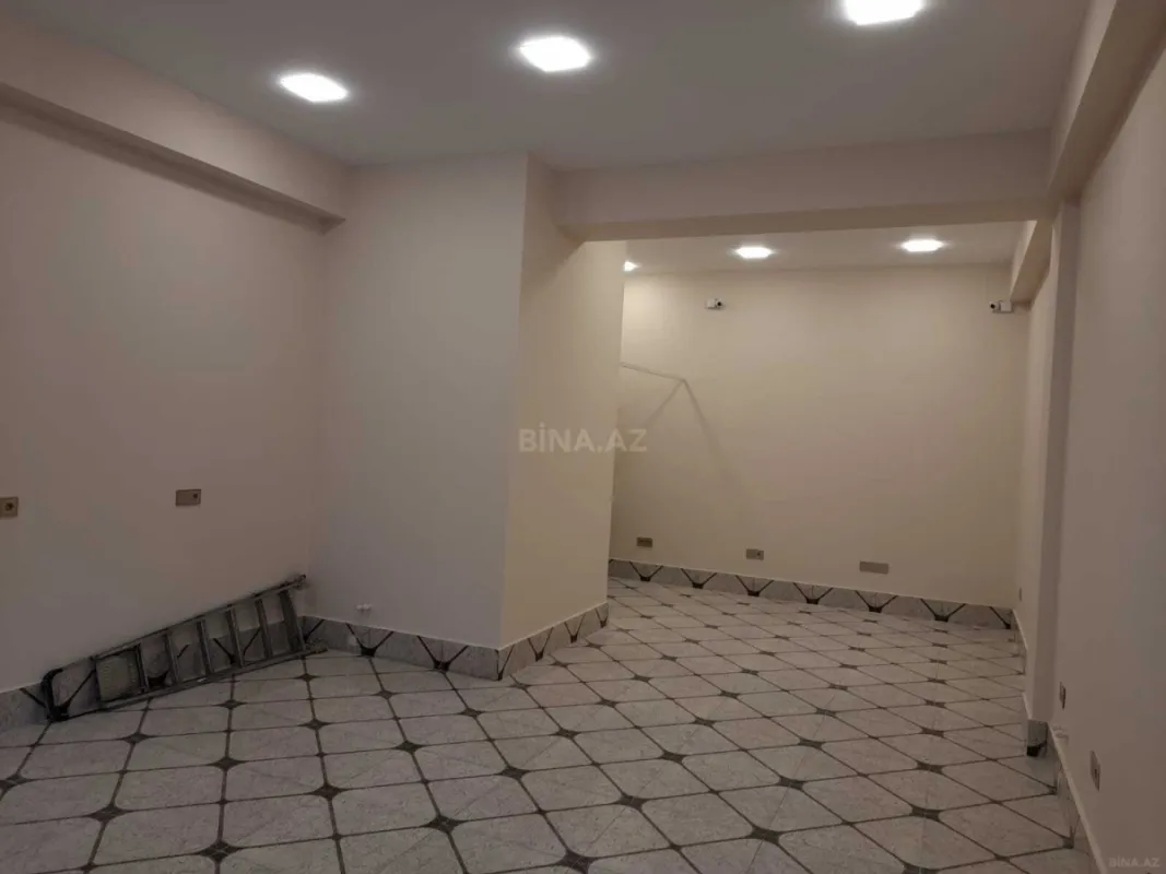 Satılır obyekt 48 m²