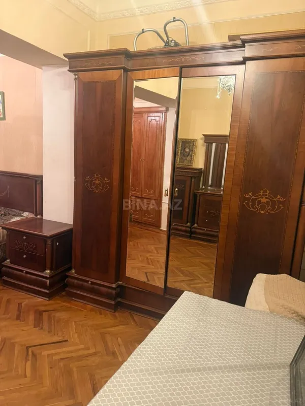 Kirayə verilir 3 otaqlı mənzil 85 m²