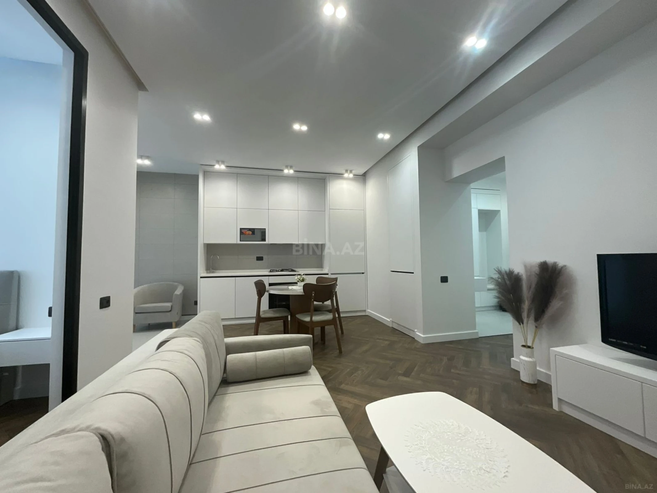 Satılır 2 otaqlı mənzil 69 m²
