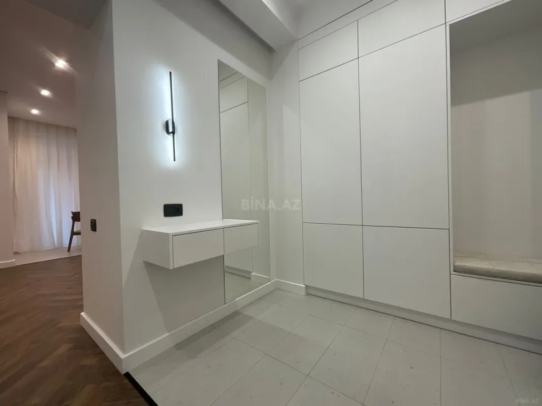 Satılır 2 otaqlı mənzil 69 m²