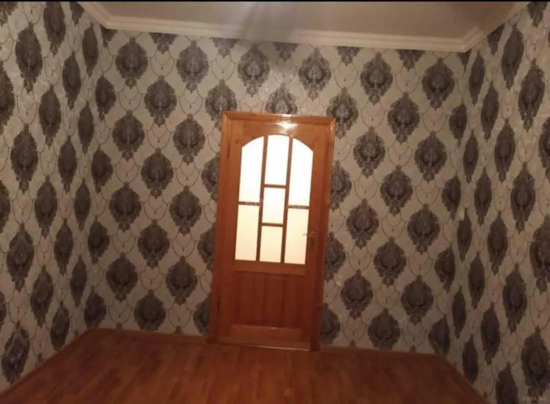 Satılır 4 otaqlı mənzil 100 m²