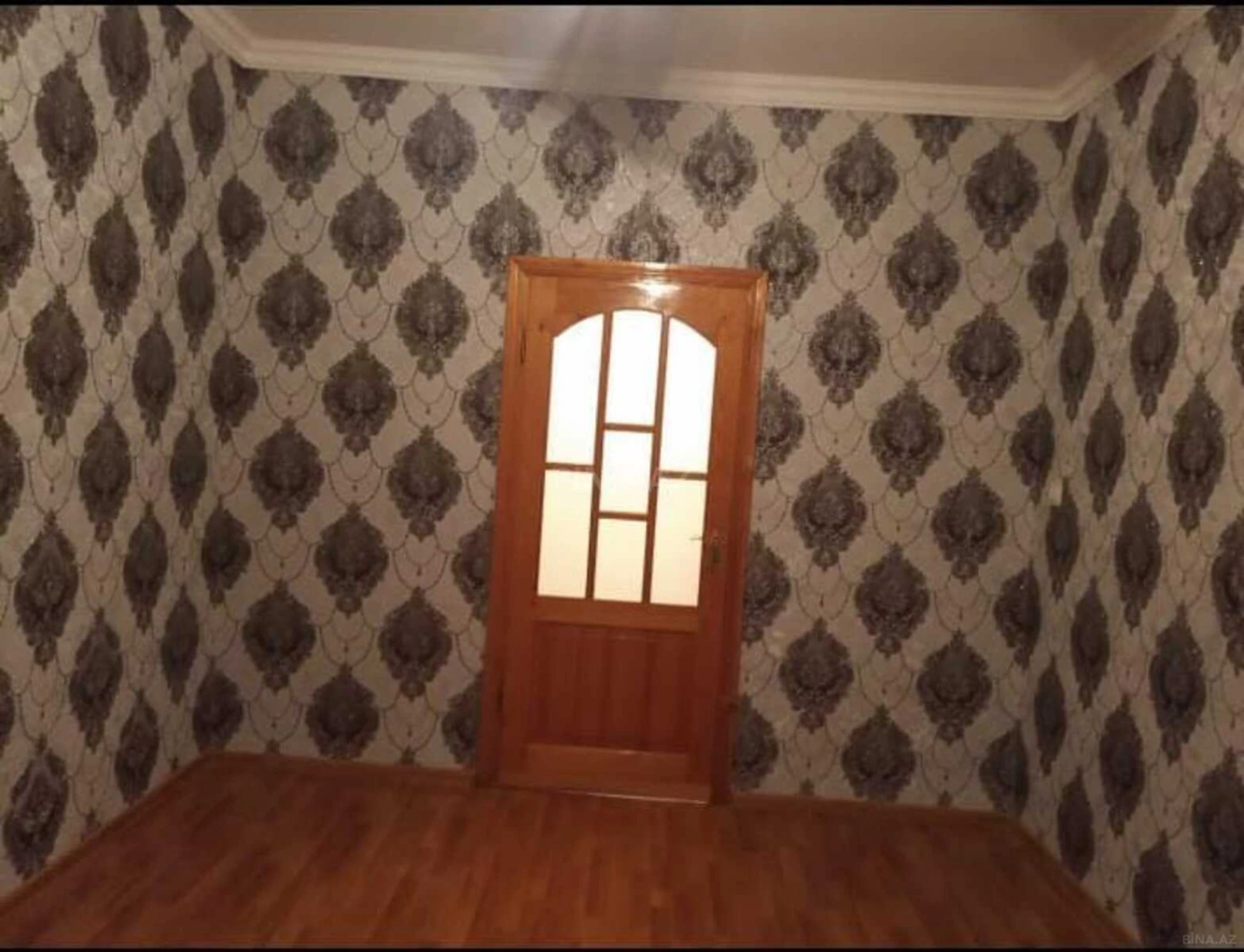 Satılır 4 otaqlı mənzil 100 m²