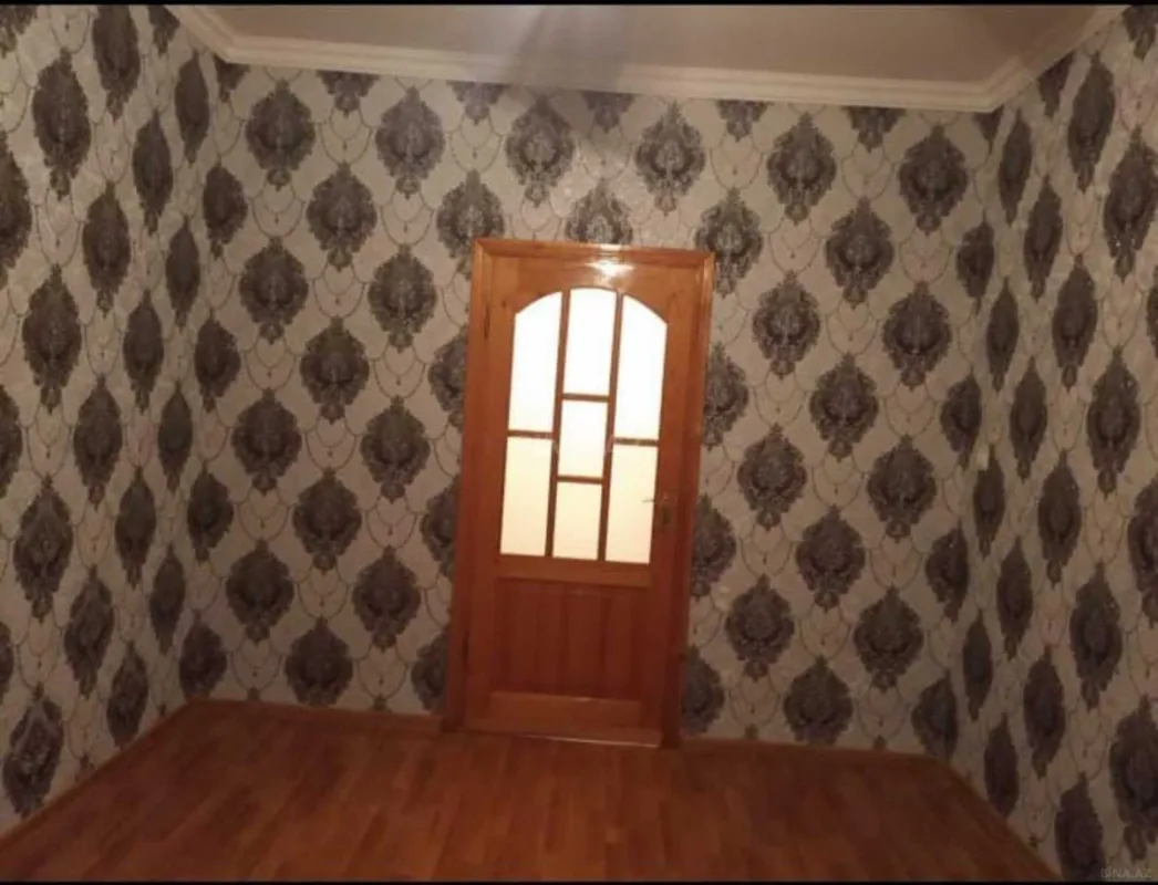 Satılır 4 otaqlı mənzil 100 m²