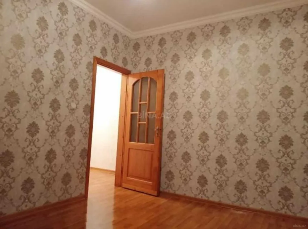 Satılır 4 otaqlı mənzil 100 m²