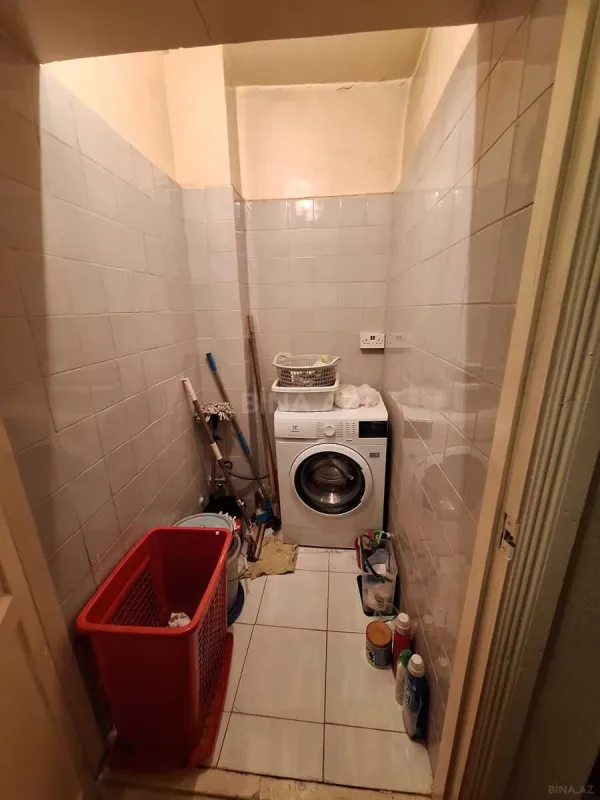 Satılır 4 otaqlı mənzil 120 m²