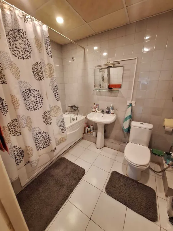 Satılır 4 otaqlı mənzil 120 m²