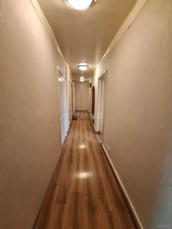 Satılır 4 otaqlı mənzil 120 m²
