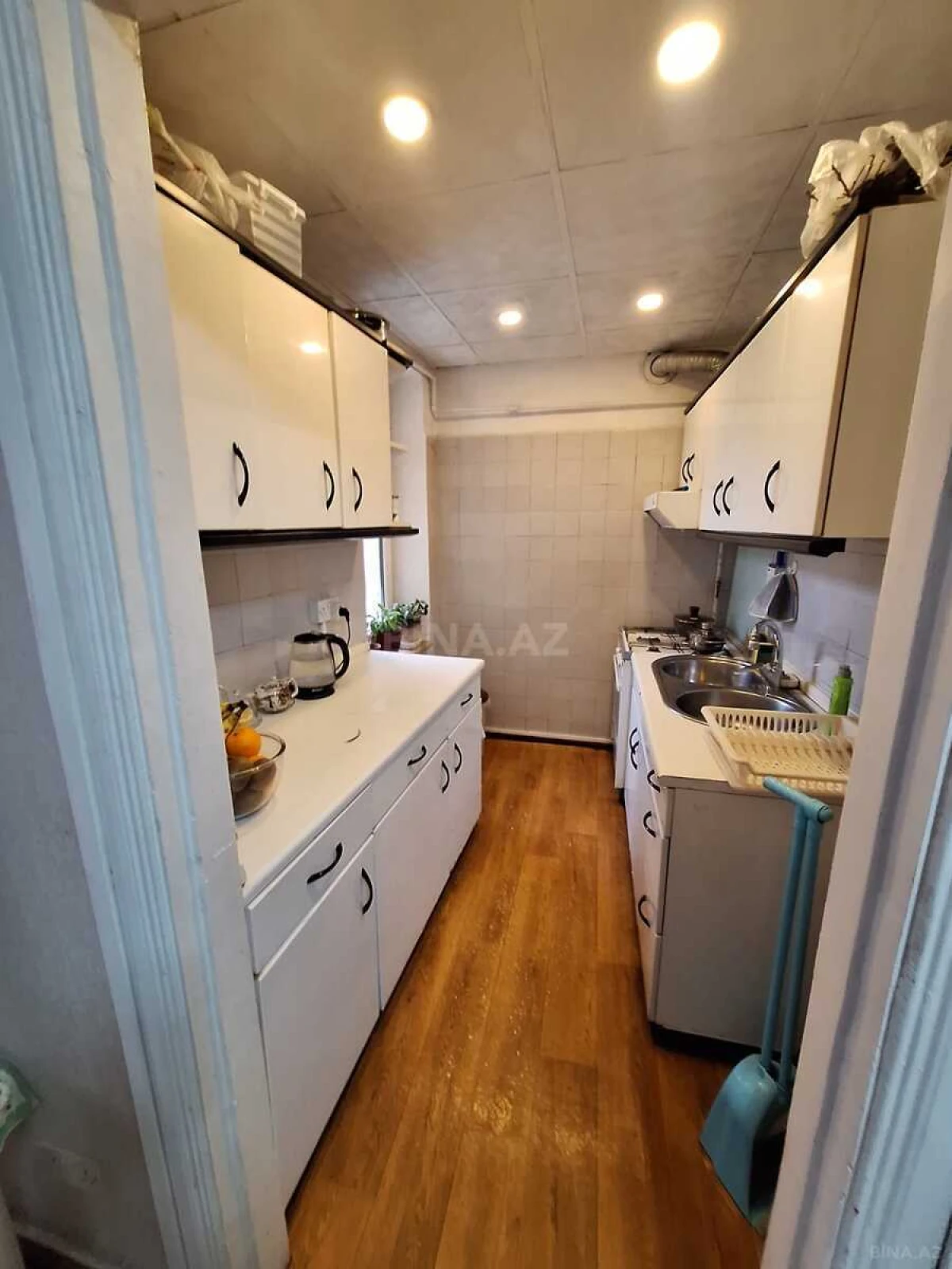 Satılır 4 otaqlı mənzil 120 m²