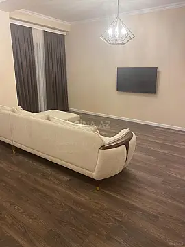 Kirayə verilir 3 otaqlı mənzil 145 m²