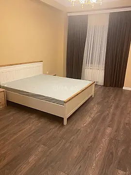 Kirayə verilir 3 otaqlı mənzil 145 m²