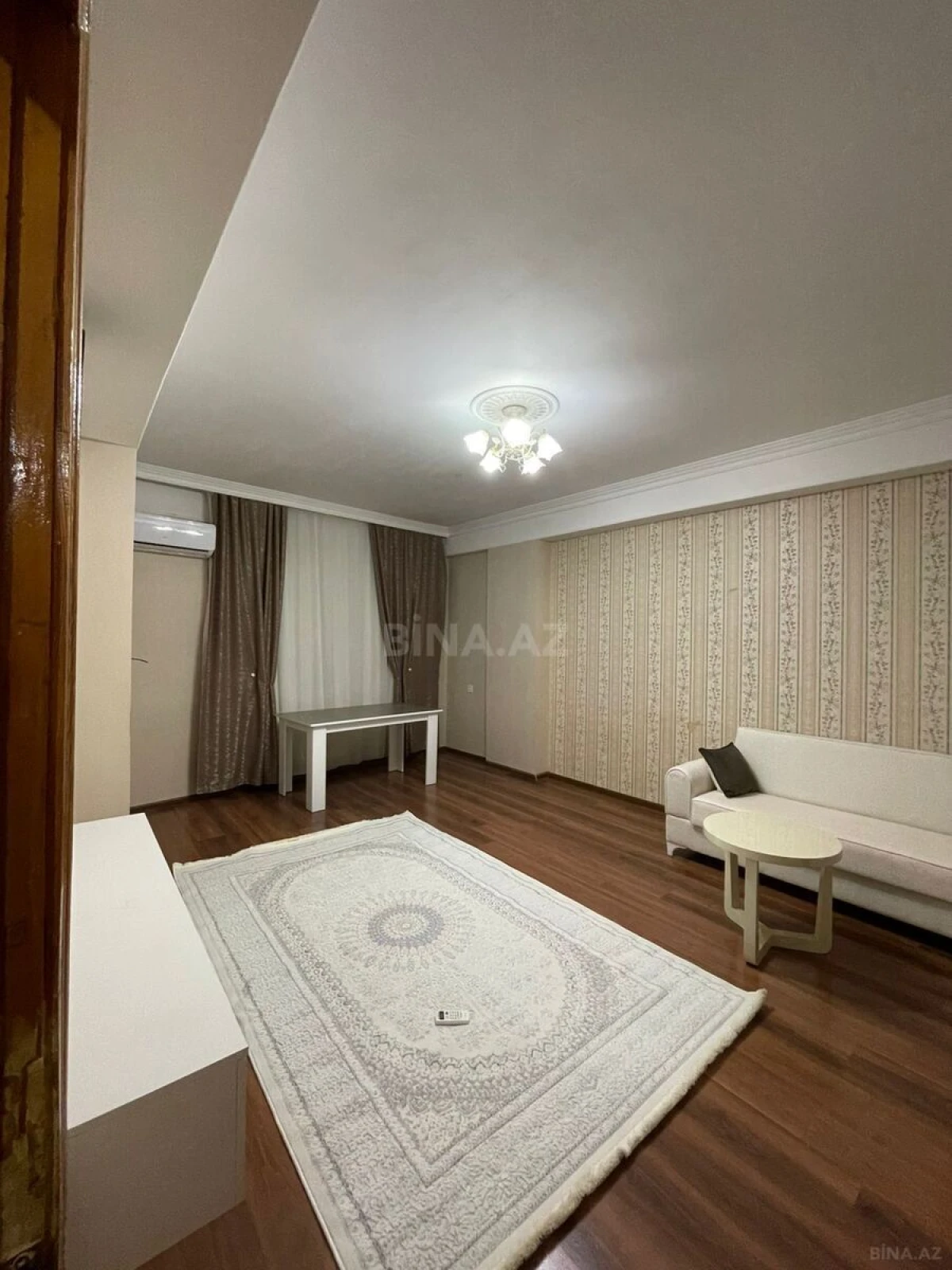 Satılır 2 otaqlı mənzil 64 m²