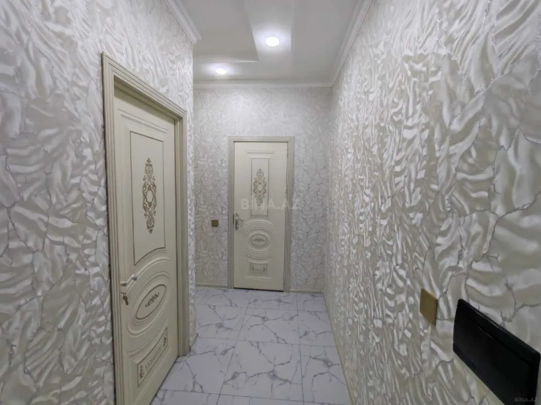 Satılır 2 otaqlı mənzil 61 m²