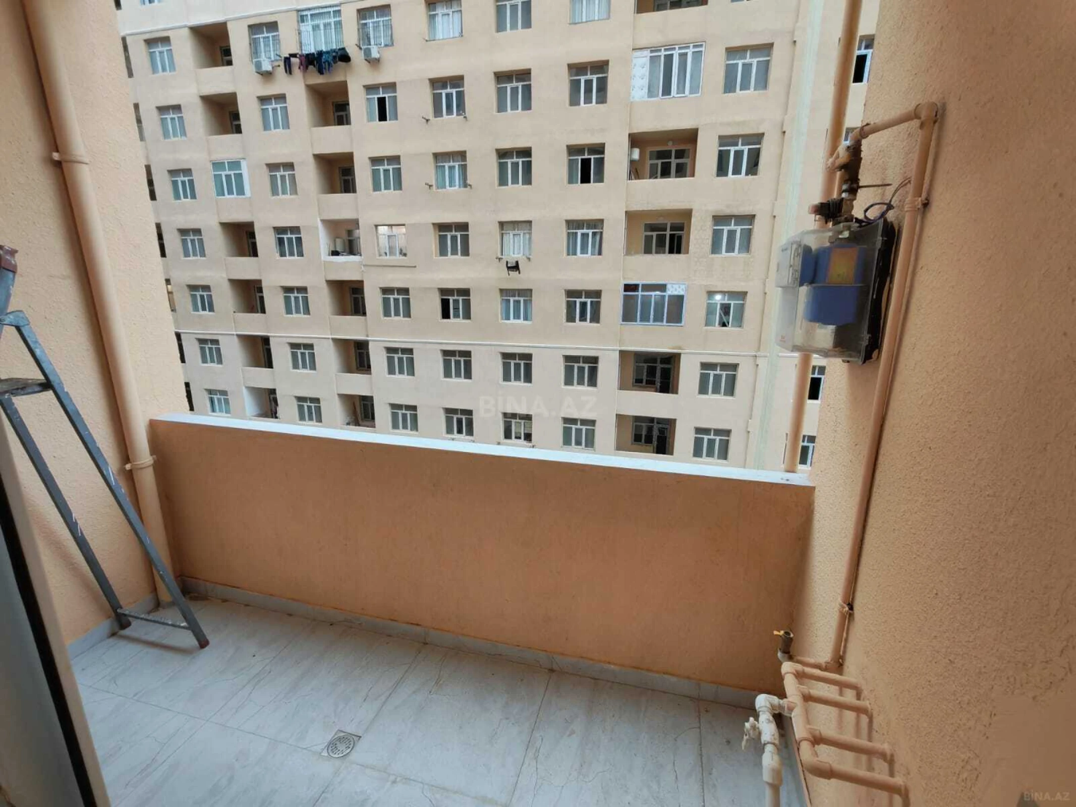 Satılır 2 otaqlı mənzil 61 m²