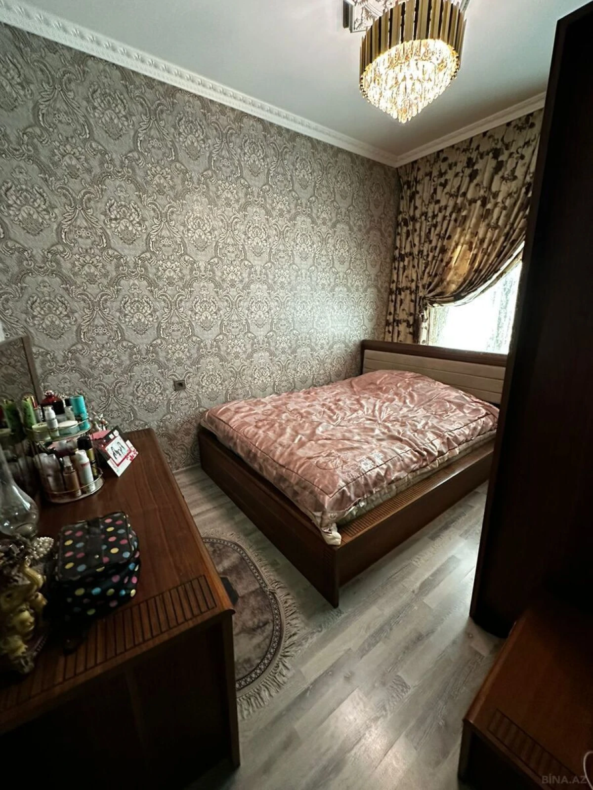 Satılır 4 otaqlı həyət evi 307 m²