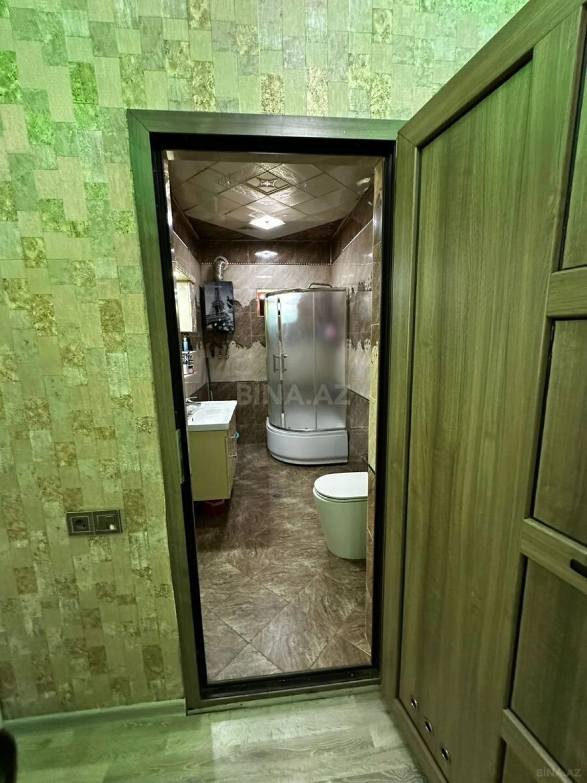 Satılır 4 otaqlı həyət evi 307 m²