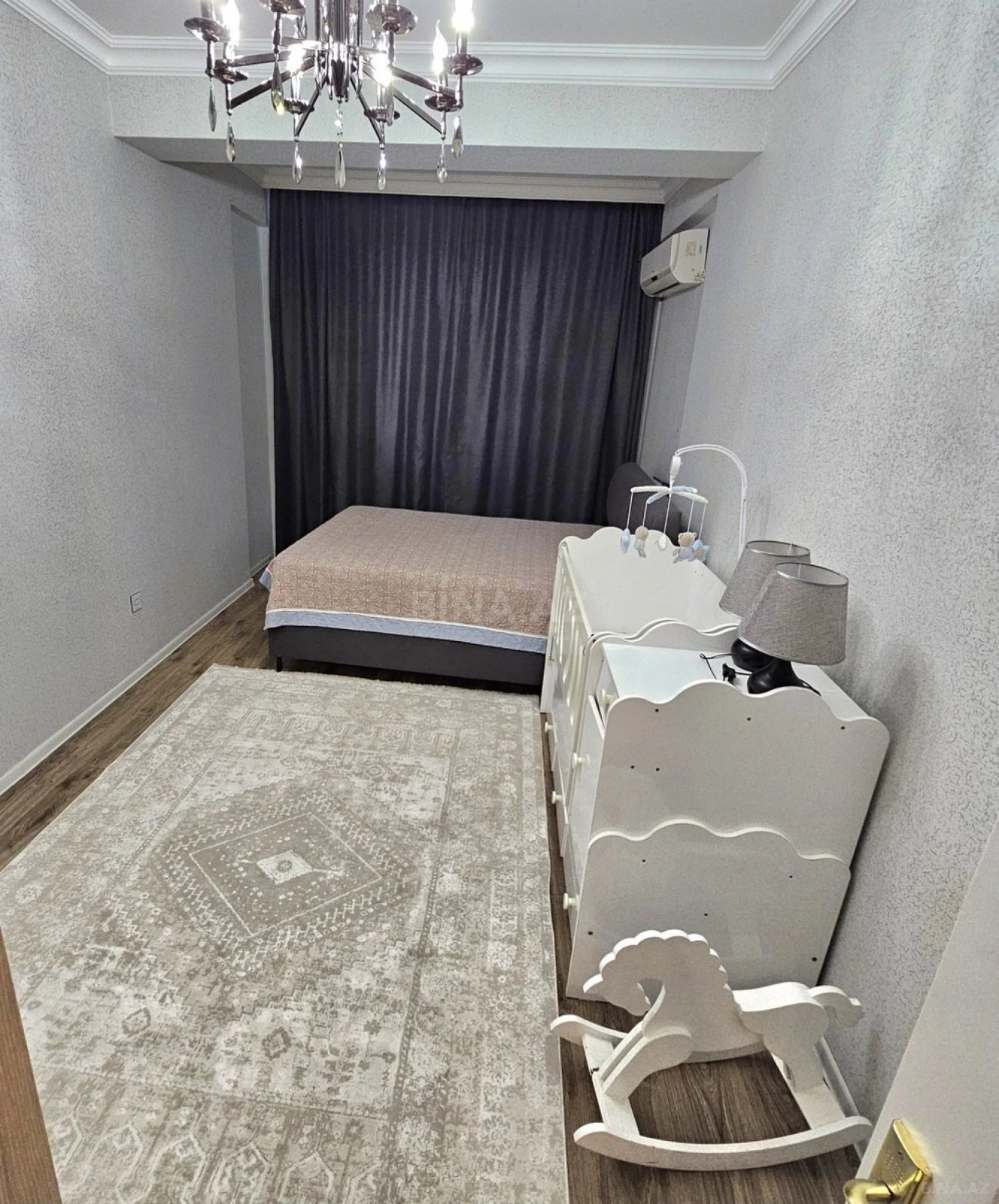 Satılır 2 otaqlı mənzil 66 m²
