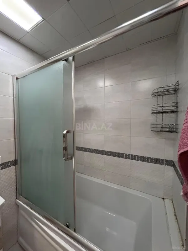 Kirayə verilir 2 otaqlı mənzil 112 m²