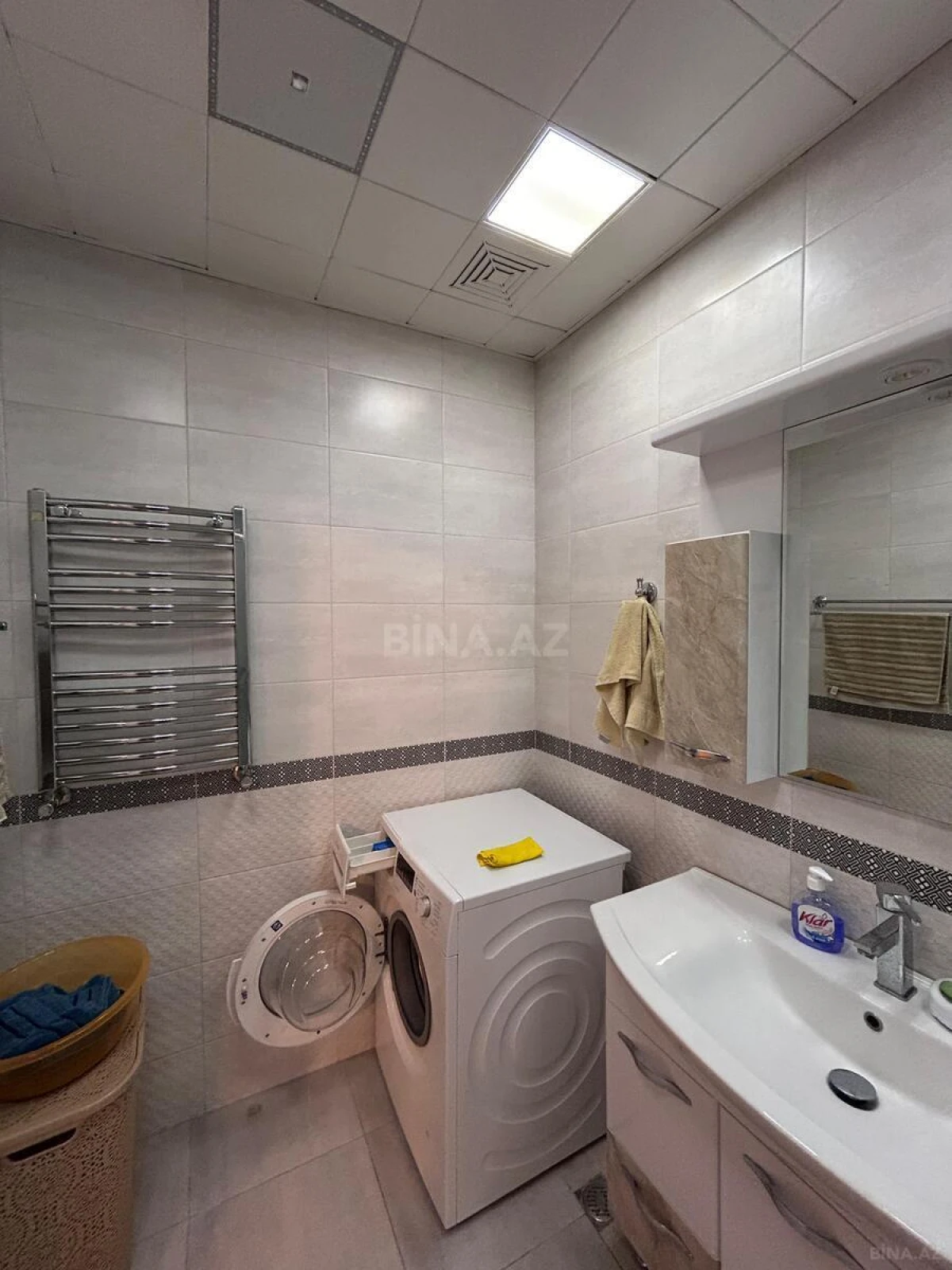 Kirayə verilir 2 otaqlı mənzil 112 m²