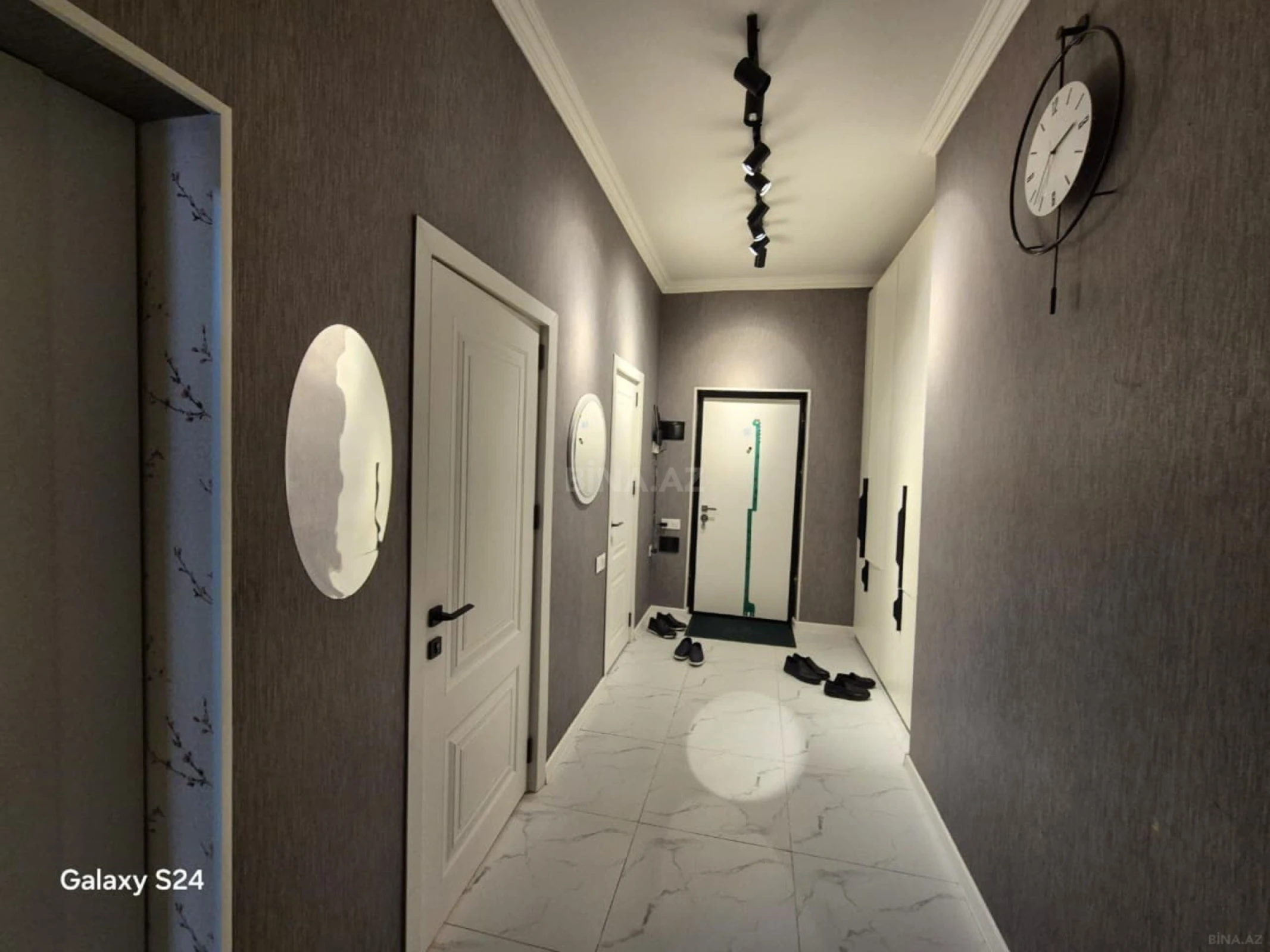 Satılır 2 otaqlı mənzil 69 m²