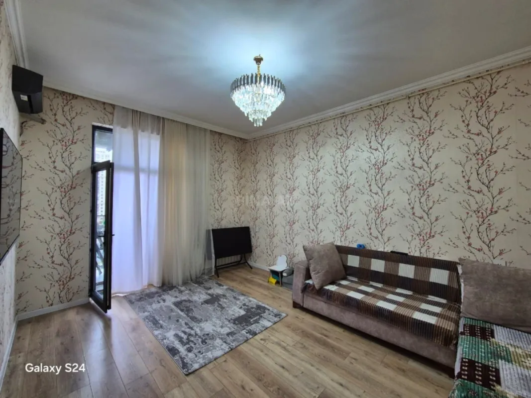 Satılır 2 otaqlı mənzil 69 m²