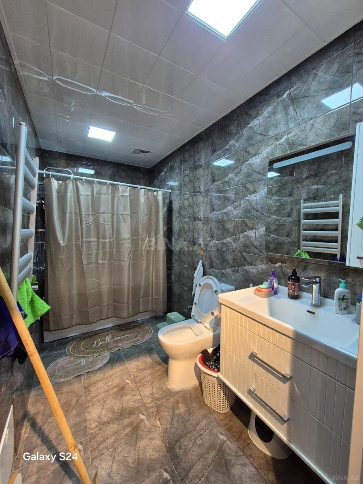 Satılır 2 otaqlı mənzil 69 m²