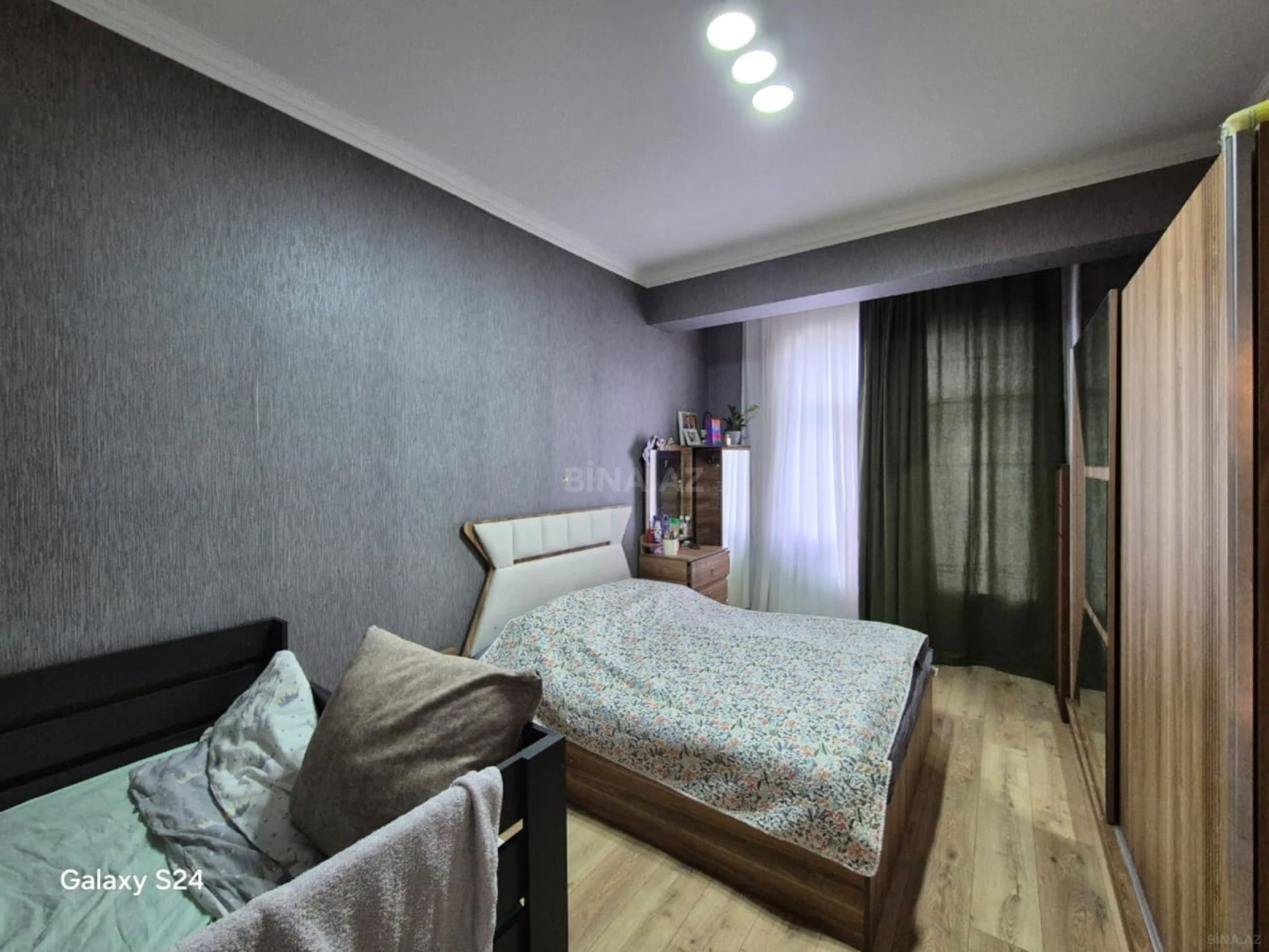Satılır 2 otaqlı mənzil 69 m²
