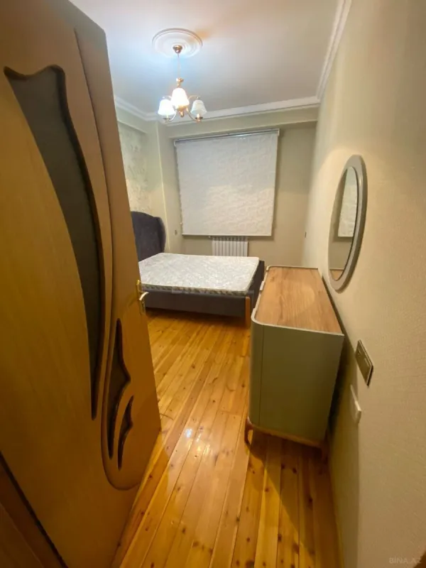 Kirayə verilir 2 otaqlı mənzil 55 m²