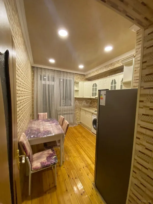 Kirayə verilir 2 otaqlı mənzil 55 m²
