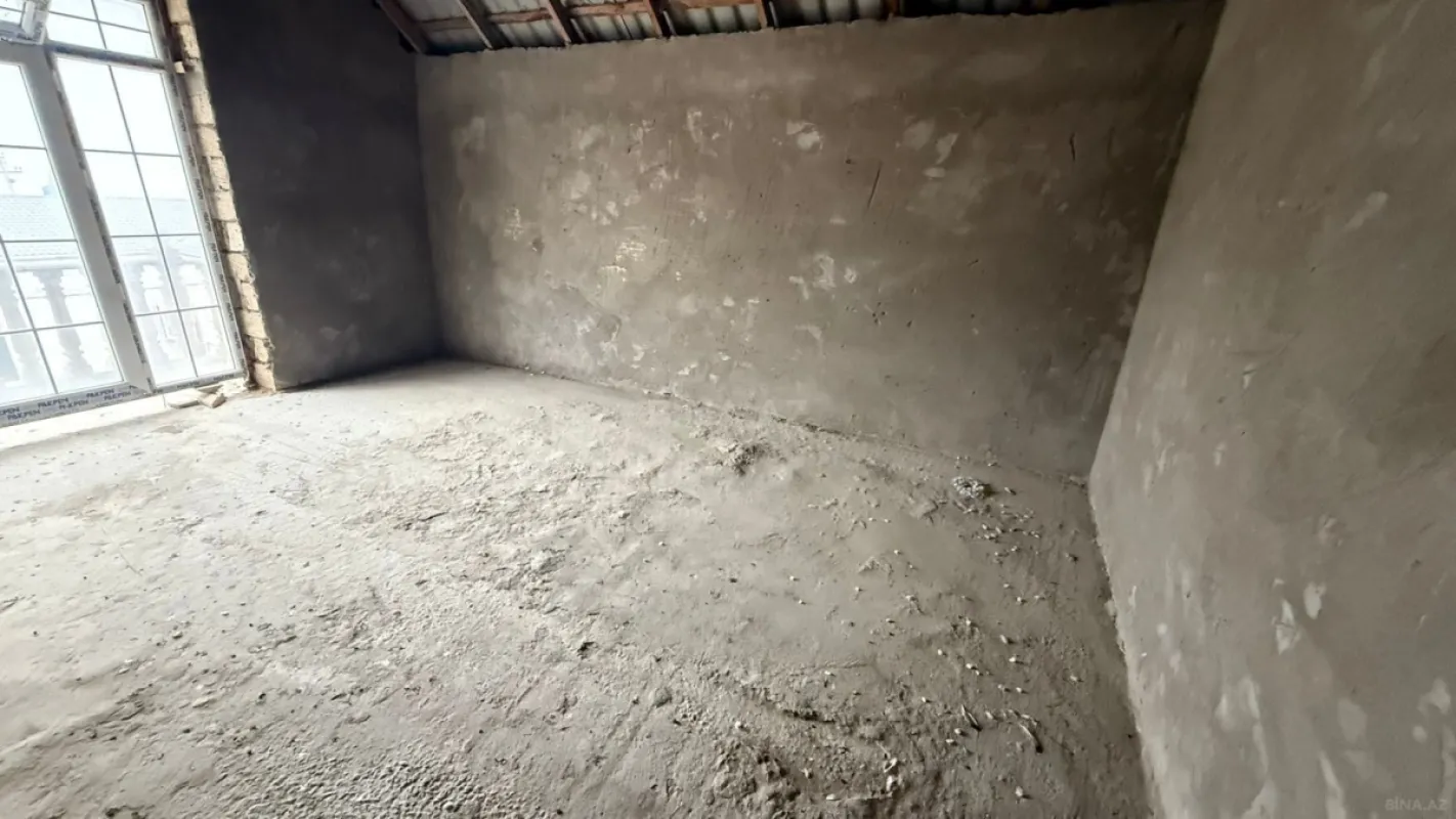 Satılır 5 otaqlı həyət evi 200 m²