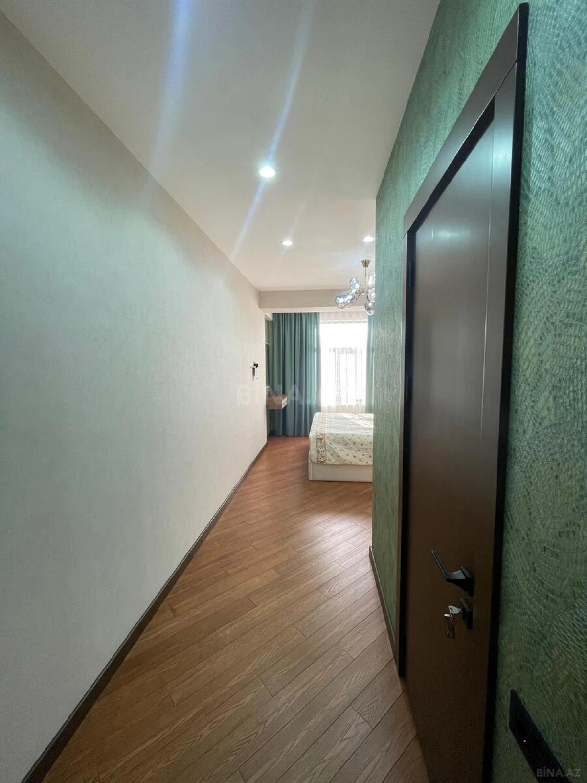 Kirayə verilir 3 otaqlı mənzil 91 m²