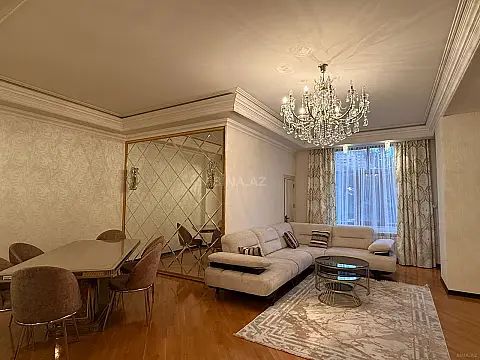 Kirayə verilir 4 otaqlı mənzil 153 m²