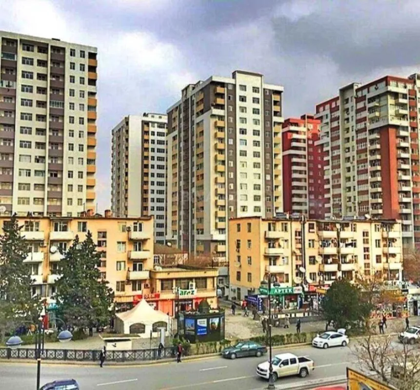 Satılır 3 otaqlı mənzil 79 m²