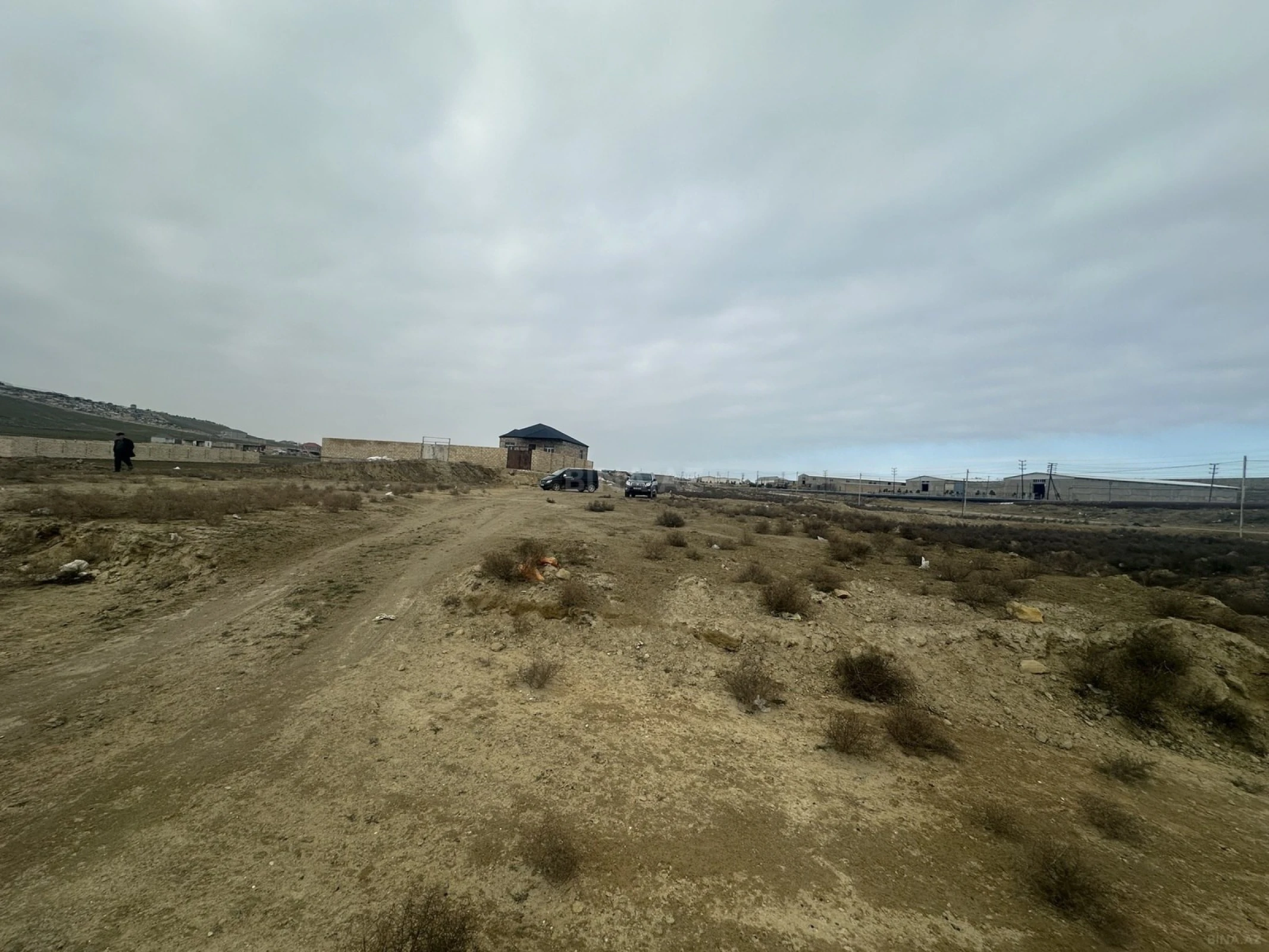 Satılır torpaq sahəsi 12 m²