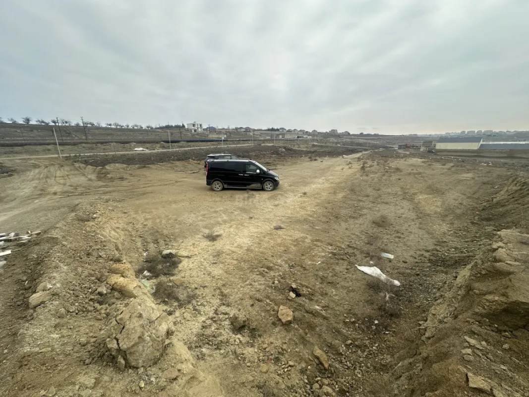 Satılır torpaq sahəsi 12 m²