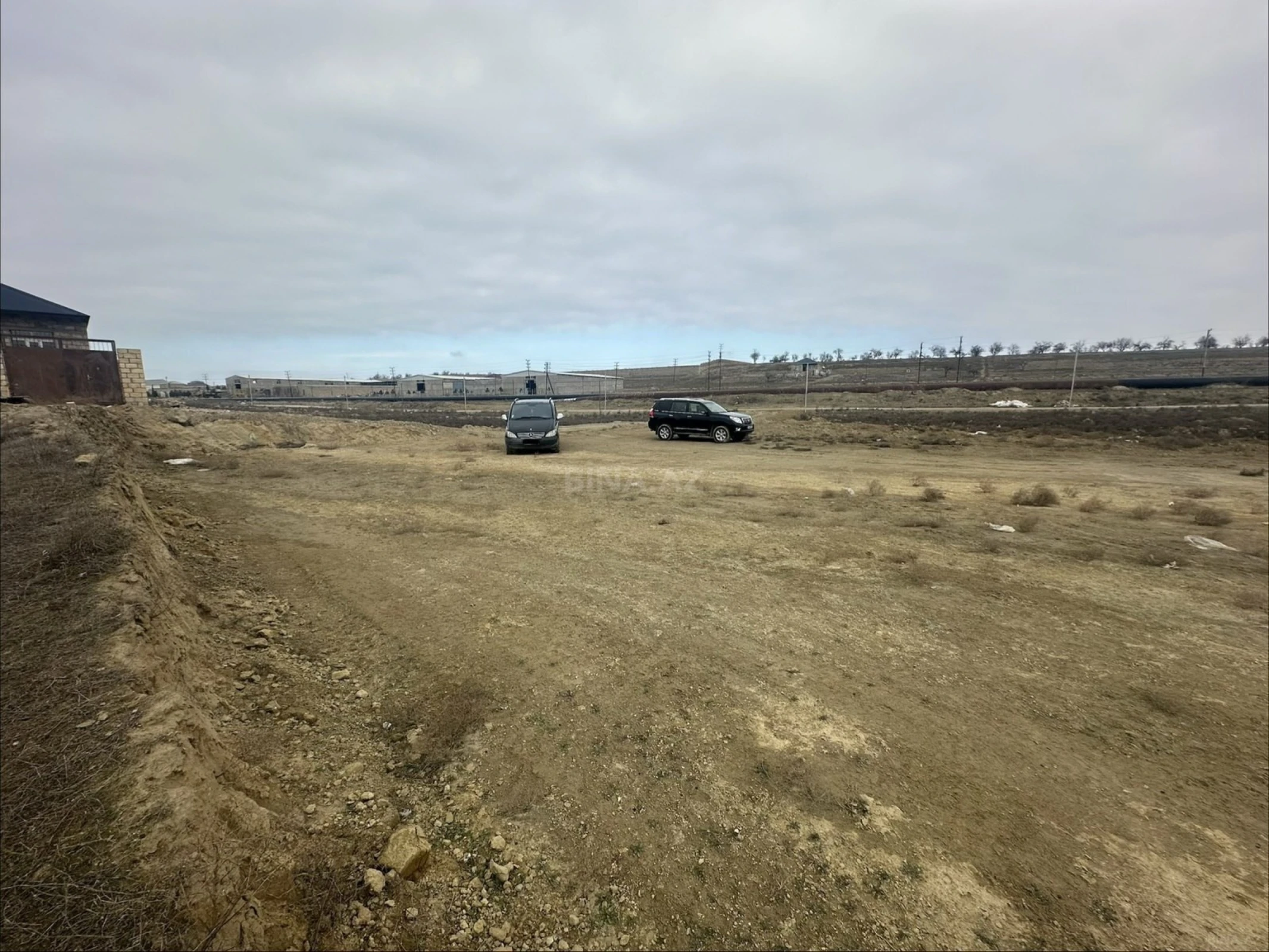 Satılır torpaq sahəsi 12 m²