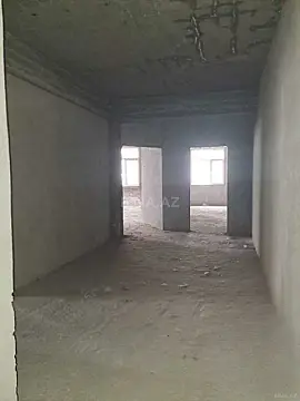 Satılır 4 otaqlı mənzil 151 m²