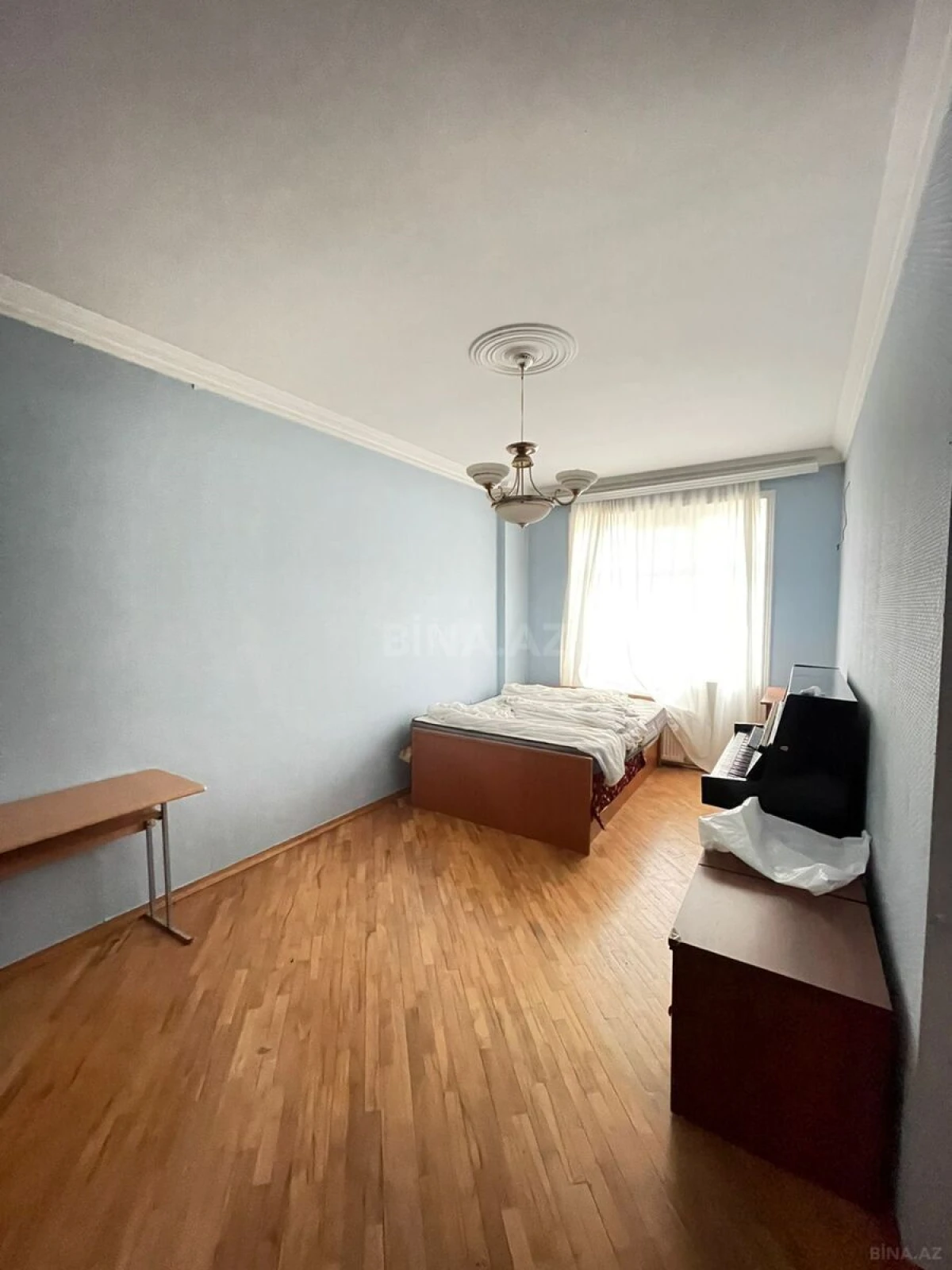 Kirayə verilir 3 otaqlı mənzil 130 m²
