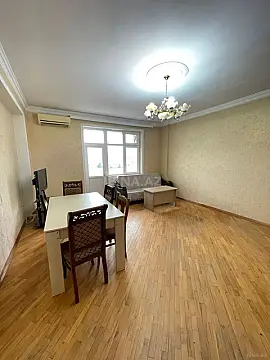 Kirayə verilir 3 otaqlı mənzil 130 m²