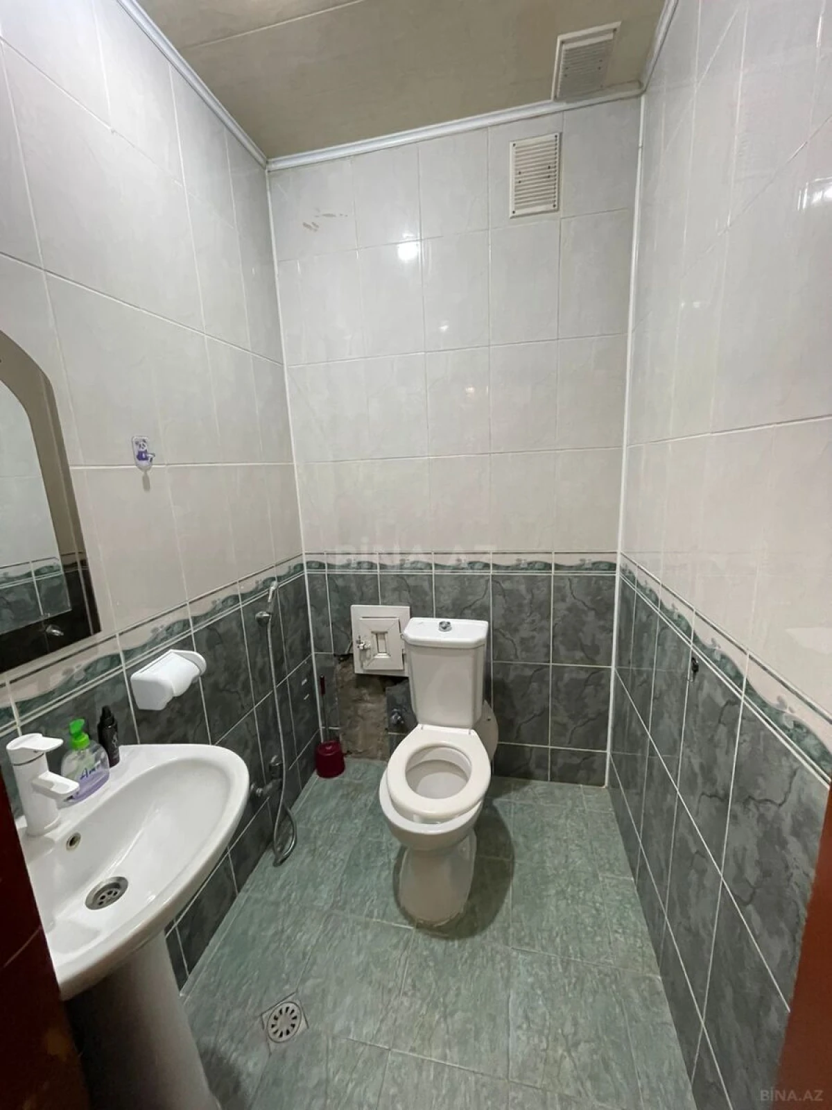 Kirayə verilir 3 otaqlı mənzil 130 m²
