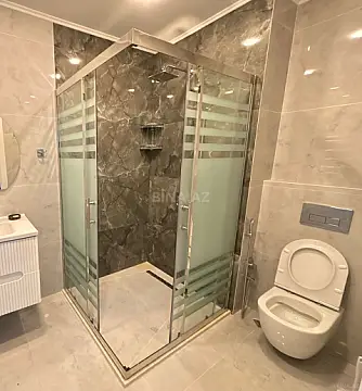 Kirayə verilir 3 otaqlı mənzil 141 m²