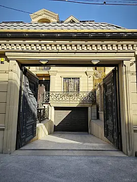 Satılır 7 otaqlı həyət evi 470 m²