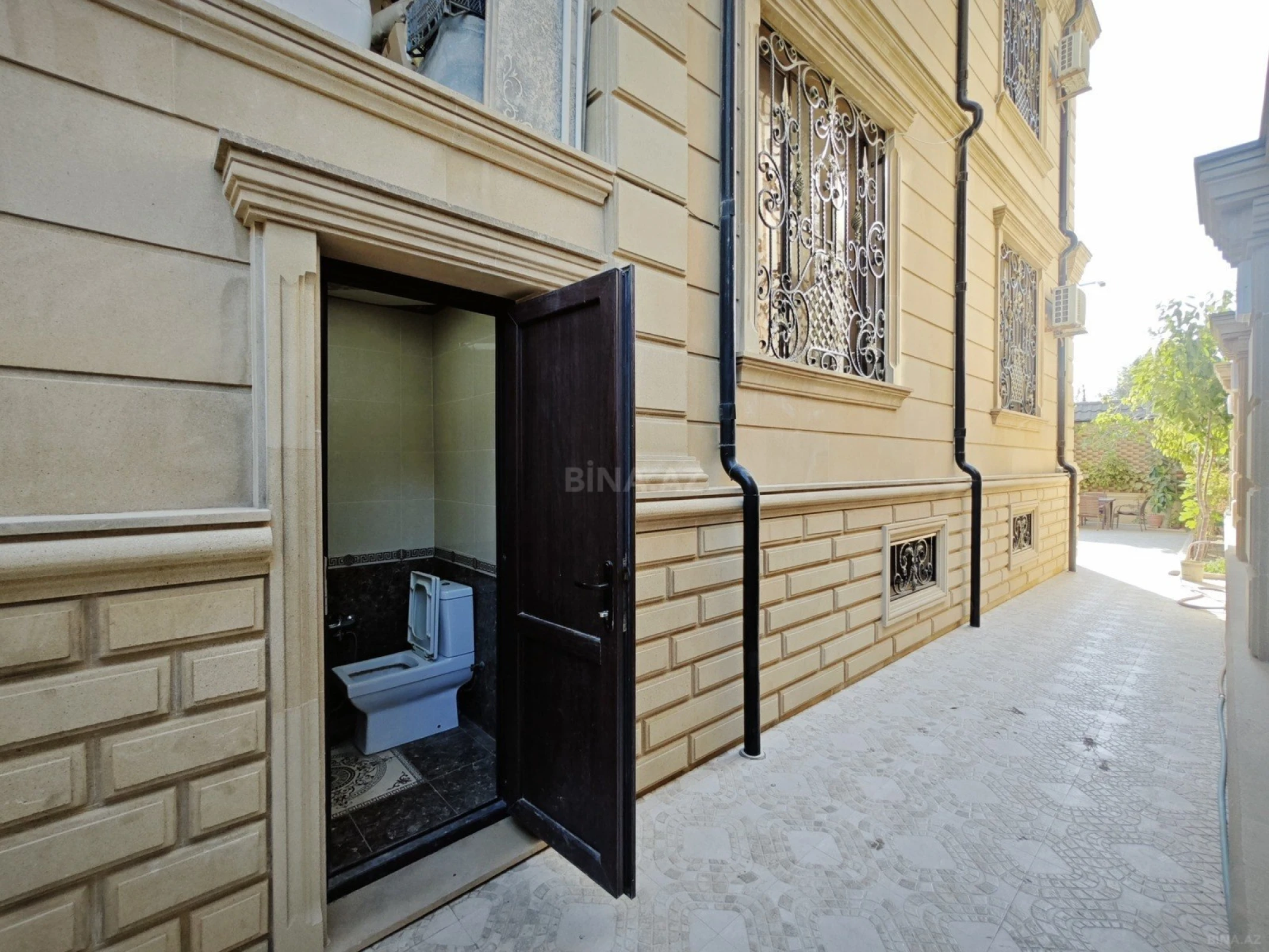 Satılır 7 otaqlı həyət evi 470 m²