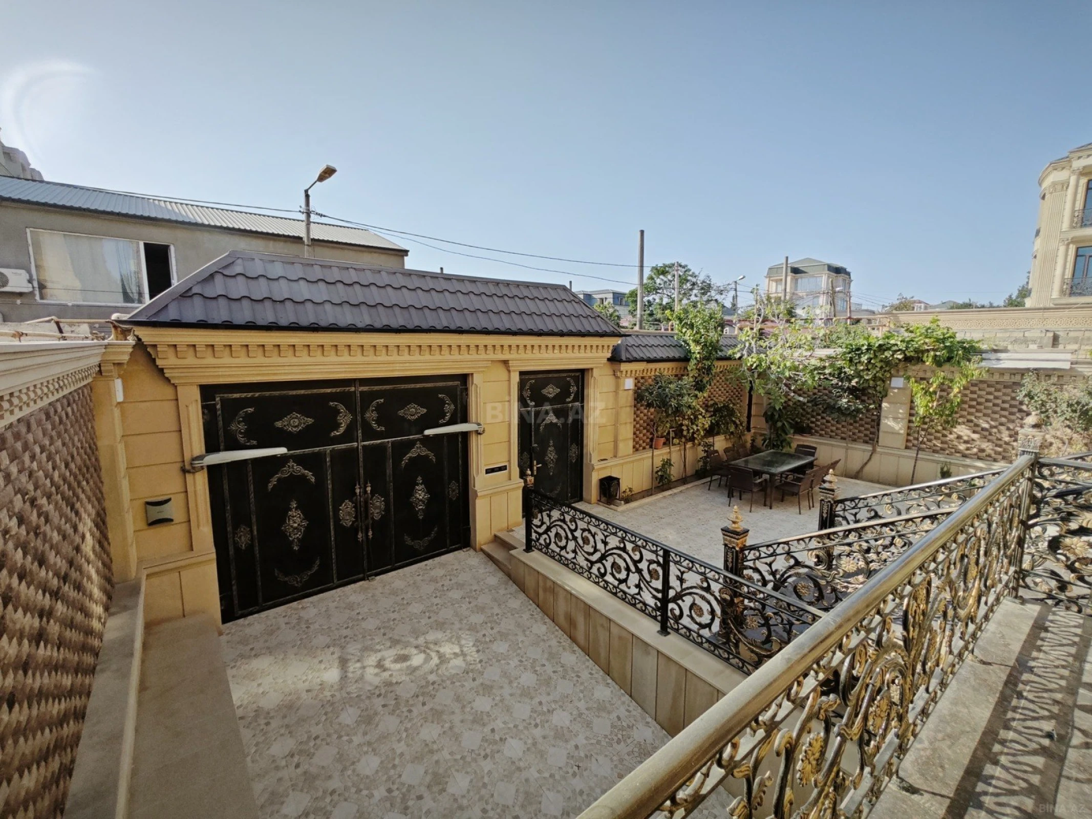 Satılır 7 otaqlı həyət evi 470 m²