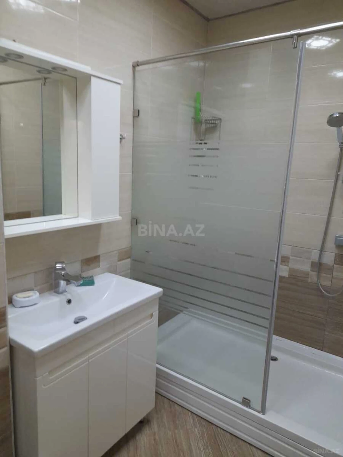 Kirayə verilir 3 otaqlı mənzil 110 m²