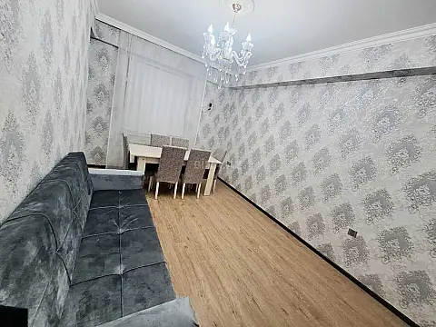 Kirayə verilir 2 otaqlı mənzil 62 m²