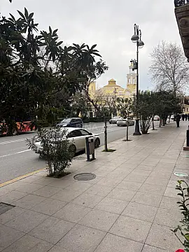 Kirayə verilir 8 otaqlı ofis 370 m²